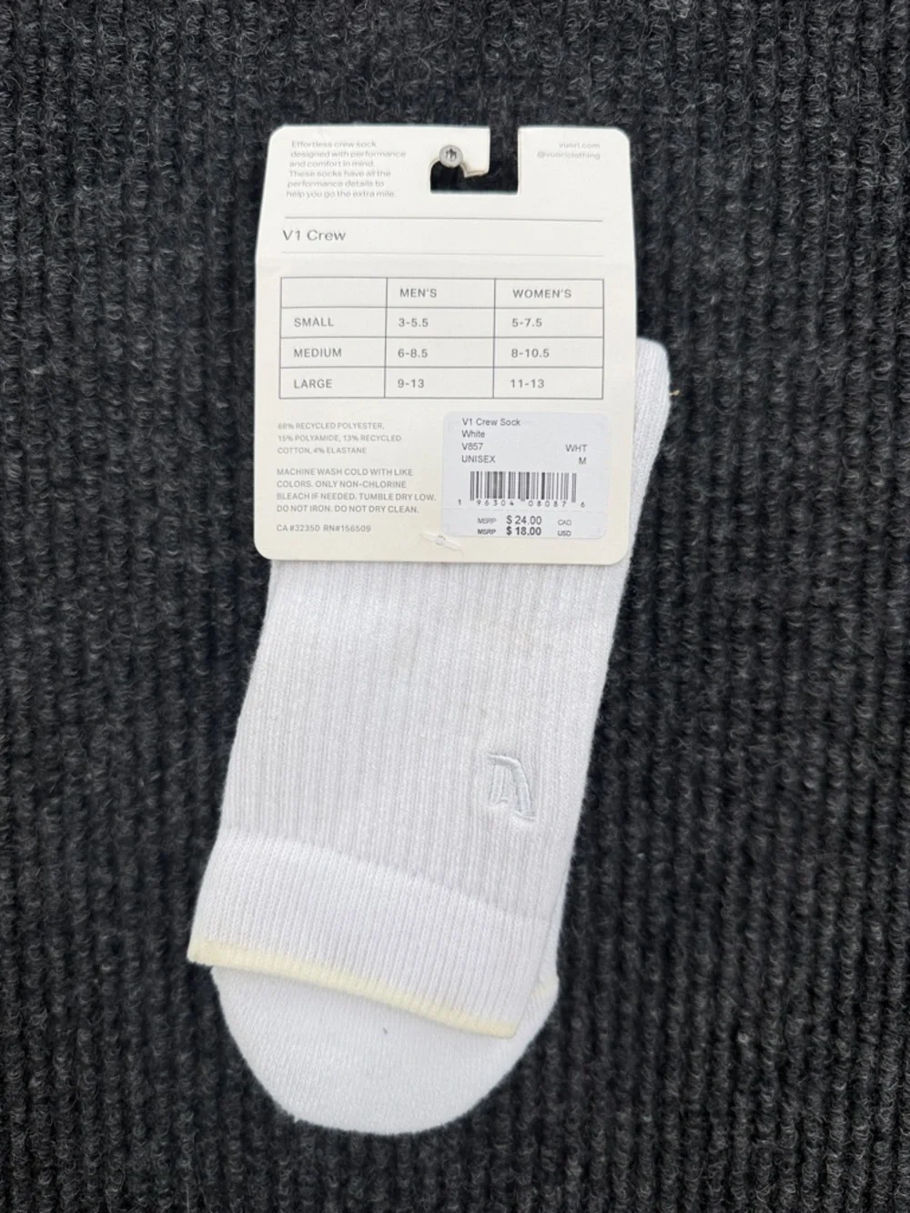 NWT Vuori V1 Crew Socks 2.0 White Size Small &‎ Medium